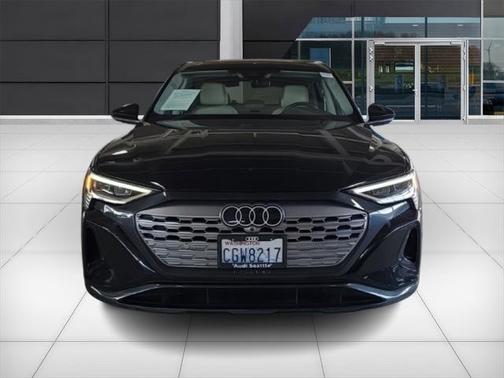 2024 Audi Q8 e-tron Premium Plus
