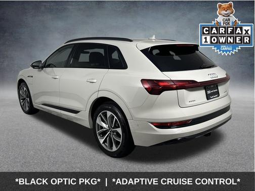 2021 Audi e-tron Premium Plus