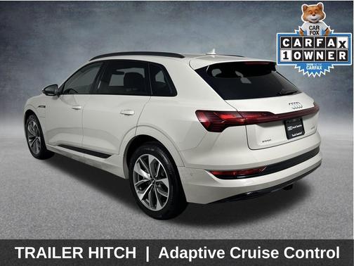 2021 Audi e-tron Premium Plus