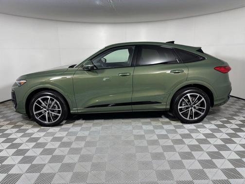 Green Metallic 2026 Audi Q5 2.0T Prestige