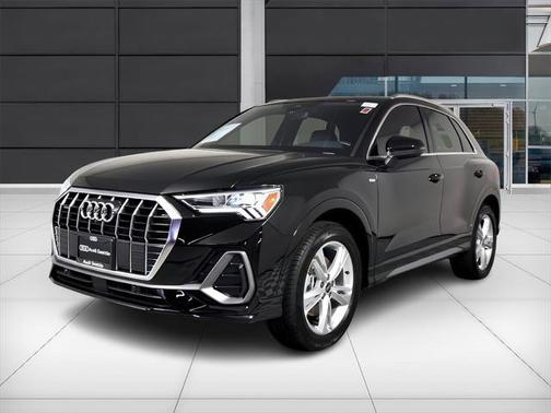 2023 Audi Q3 45 S line Premium Plus