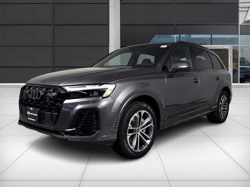 2025 Audi Q7 45 Premium Plus