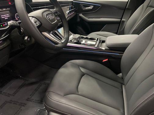 Glacier White 2026 Audi Q7 55 Premium Plus