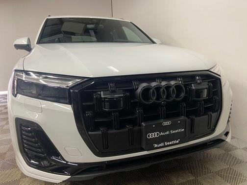 Glacier White 2026 Audi Q7 55 Premium Plus