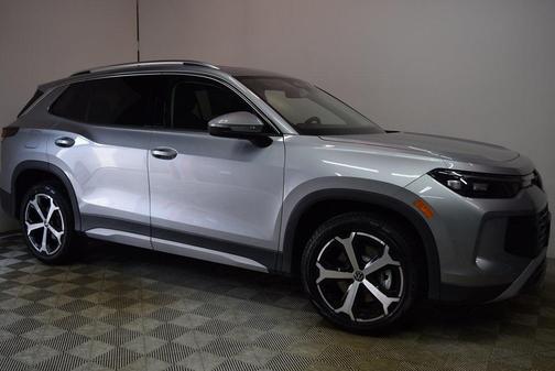 2025 Volkswagen Tiguan 2.0T SE 4MOTION