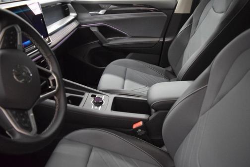2025 Volkswagen Tiguan 2.0T SE 4MOTION