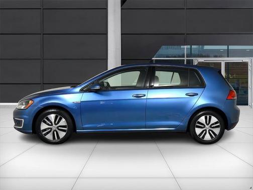 2016 Volkswagen e-Golf SE
