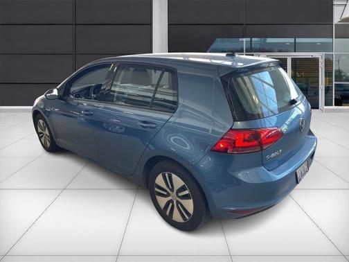 2016 Volkswagen e-Golf SE