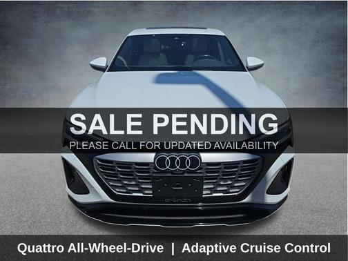 Glacier White Metallic 2024 Audi Q8 55 Premium Plus