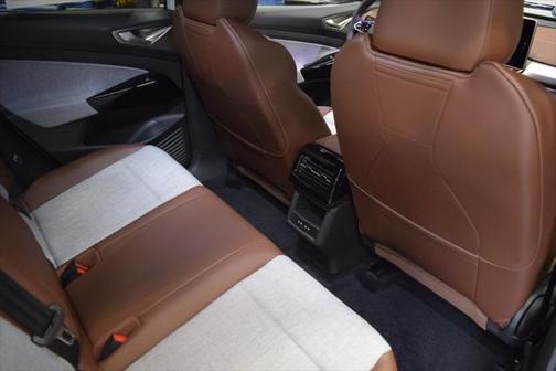 2025 Volkswagen ID.4 Pro
