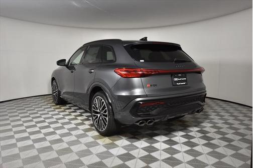 2025 Audi SQ5 3.0T Premium Plus