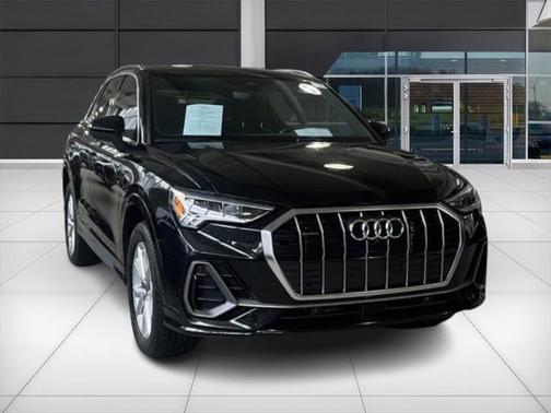 2023 Audi Q3 45 S line Premium Plus