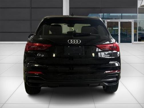 2023 Audi Q3 45 S line Premium Plus