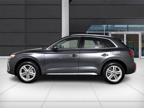 2024 Audi Q5 e 55 S line Premium Plus