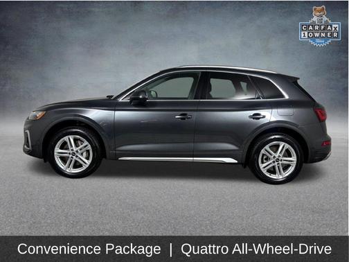 Daytona Gray Pearl Effect 2023 Audi Q5 e 55 S line Premium Plus