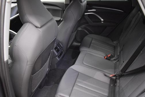 2025 Audi Q5 2.0T Prestige