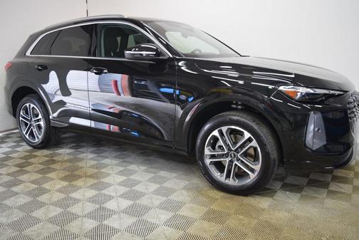 2025 Audi Q5 Premium