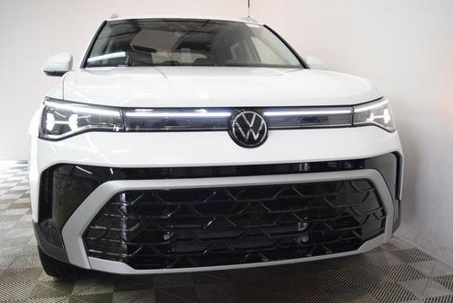 2025 Volkswagen Taos 1.5T SEL