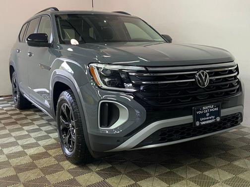 pure gray 2026 Volkswagen Atlas 2.0T Peak Edition