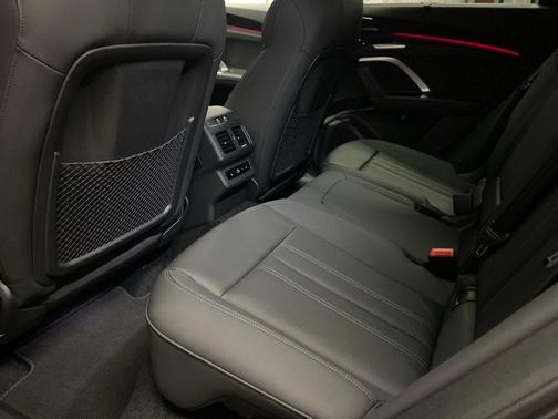 Black Metallic 2026 Audi Q5 2.0T Prestige