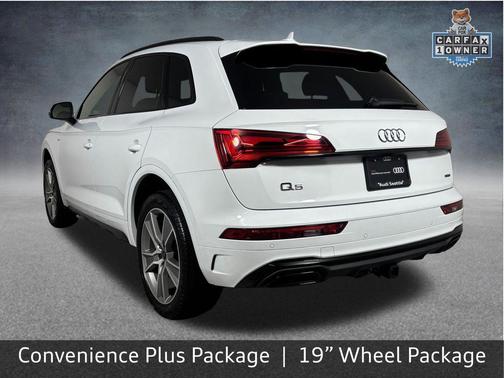 Glacier White Metallic 2025 Audi Q5 45 S line Premium