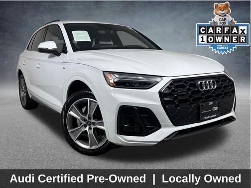Glacier White Metallic 2025 Audi Q5 45 S line Premium