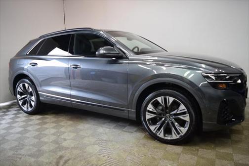 2025 Audi Q8 55 Premium Plus