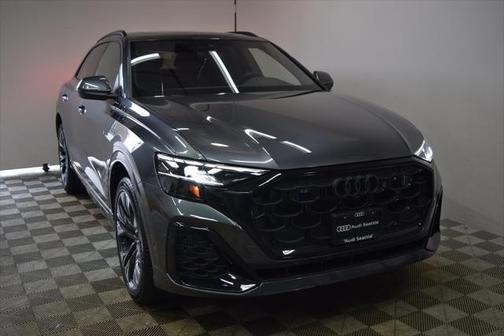2025 Audi Q8 55 Premium Plus