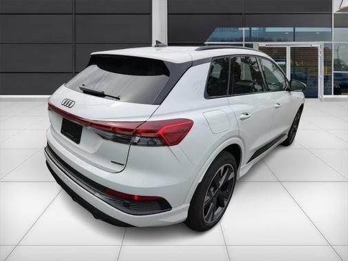 2024 Audi Q4 e-tron Premium
