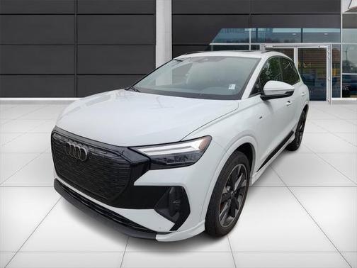 2024 Audi Q4 e-tron Premium