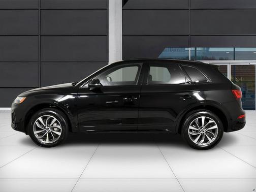 2024 Audi Q5 45 S line Premium