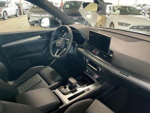 2024 Audi Q5 45 S line Premium
