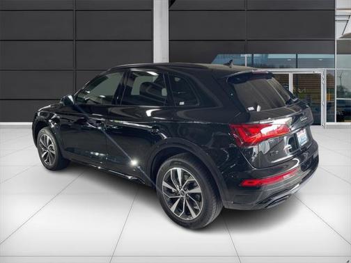2024 Audi Q5 45 S line Premium