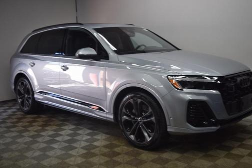 2025 Audi Q7 55 Premium Plus