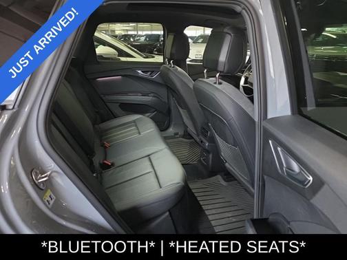 2024 Audi Q4 e-tron Premium Plus