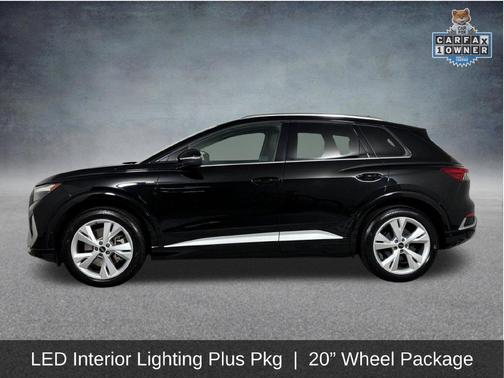 Mythos Black Metallic 2023 Audi Q4 e-tron Premium Plus