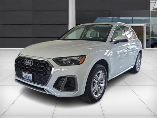 2023 Audi Q5 45 S line Premium