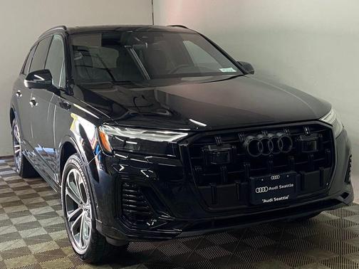 2026 Audi Q7 45 Premium