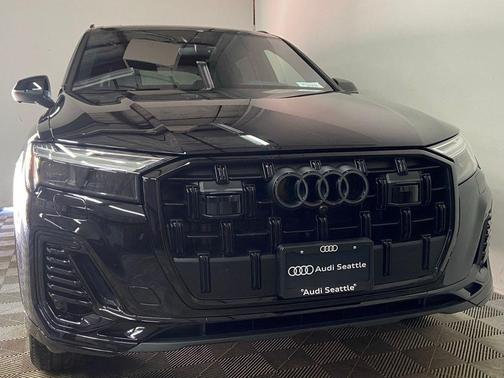 2026 Audi Q7 45 Premium