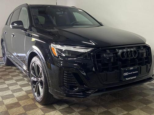 Black Metallic 2026 Audi Q7 55 Premium Plus