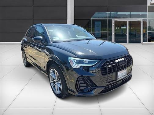 2023 Audi Q3 45 S line Premium Plus