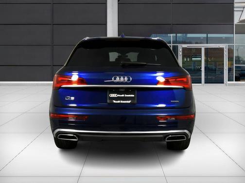 2024 Audi Q5 45 S line Premium
