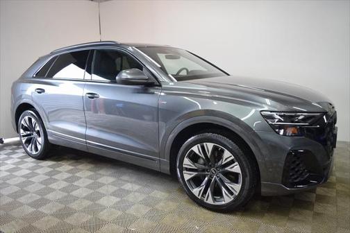 2025 Audi Q8 55 Premium Plus