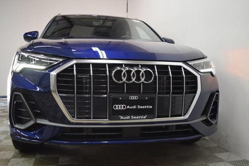 2025 Audi Q3 Premium