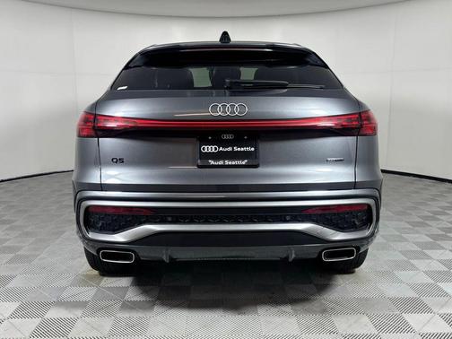 Daytona Gray Pearl 2026 Audi Q5 2.0T Premium Plus