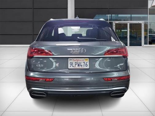 2024 Audi Q5 45 S line Premium