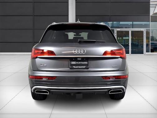 2024 Audi Q5 45 S line Premium