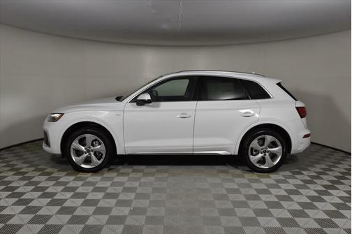 2025 Audi Q5 45 S line Premium Plus