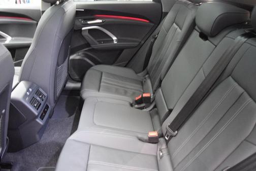 2025 Audi Q5 Premium