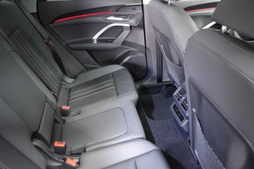 2025 Audi Q5 Premium